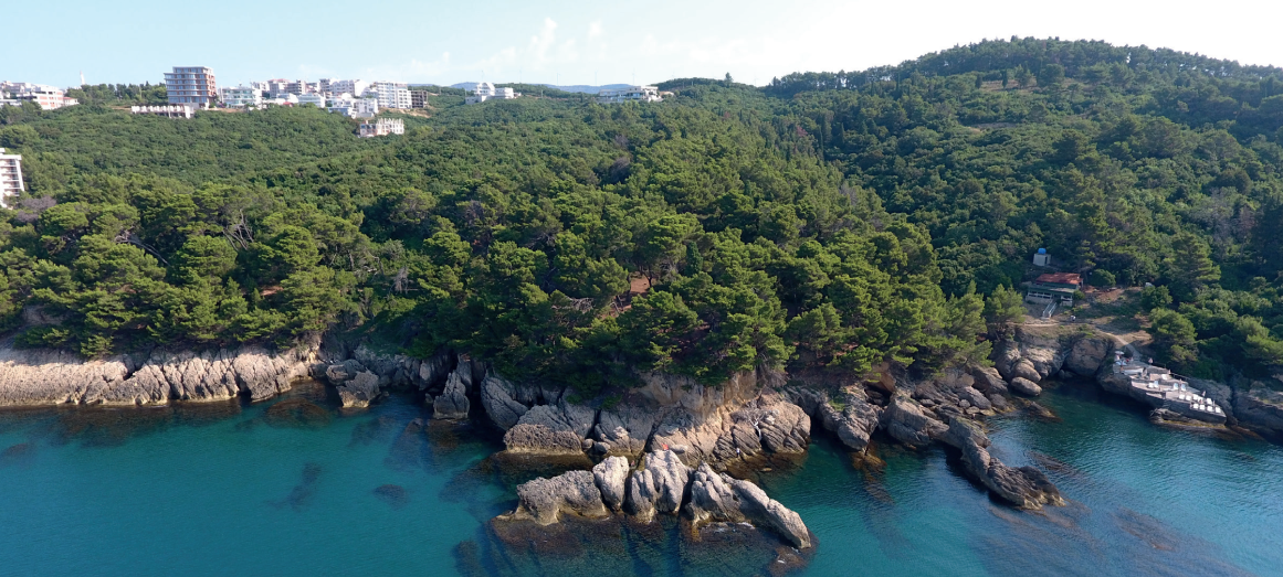 Земля в Улцине, Черногория, 10 000 м² - фото 2