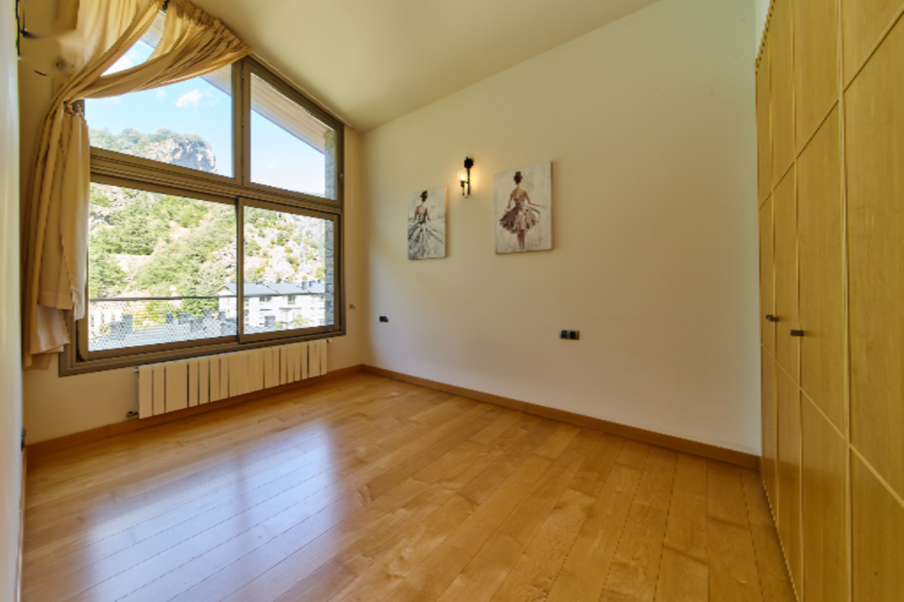 Квартира в Эскальдесе, Андорра, 195 м² - фото 6