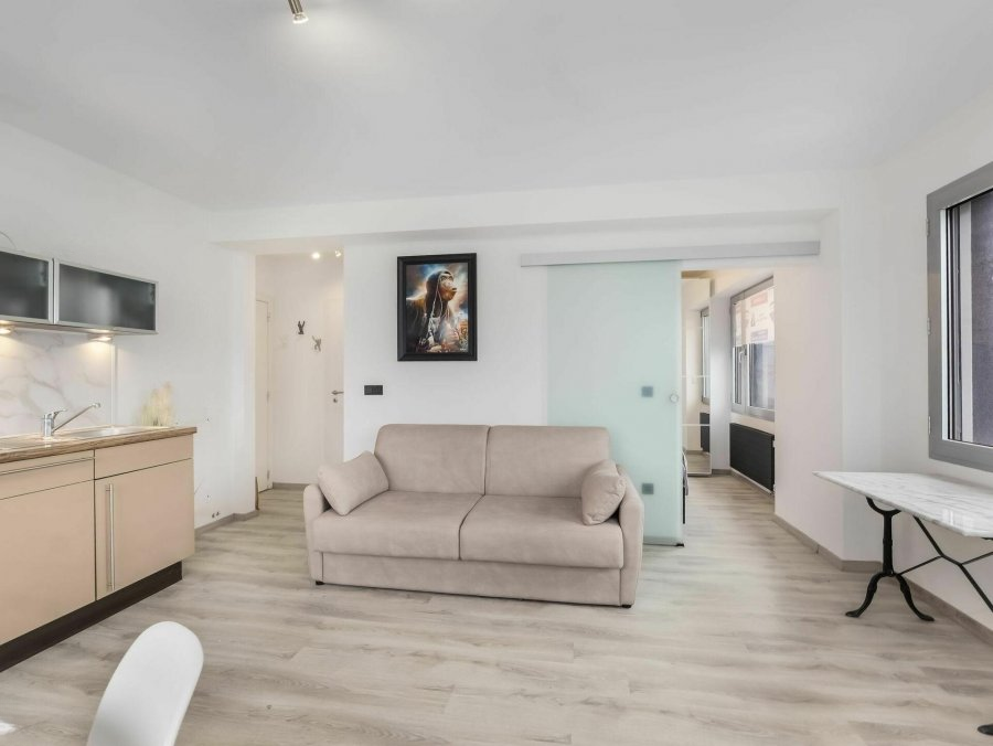 Квартира в Люксембурге, Люксембург, 33 м² - фото 7
