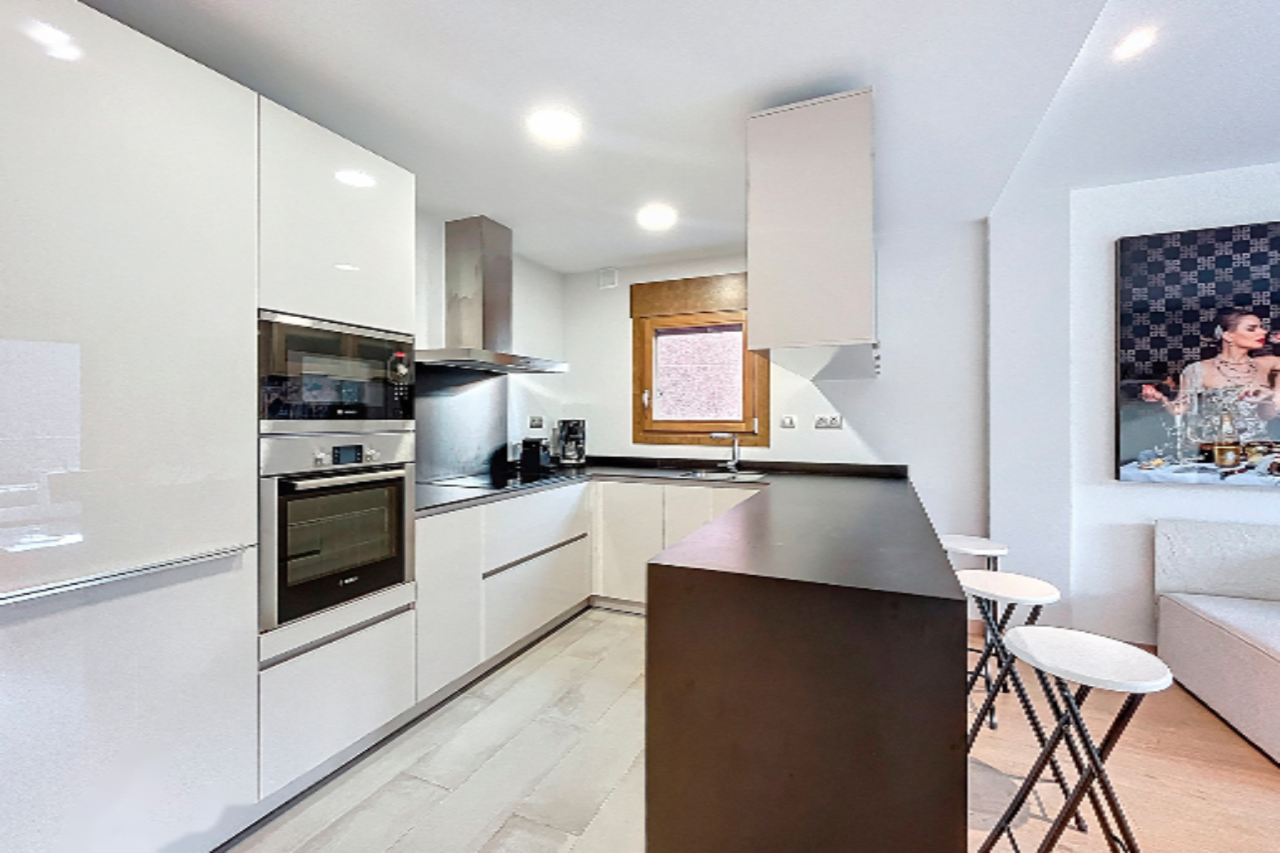 Квартира в Эскальдесе, Андорра, 140 м² - фото 8