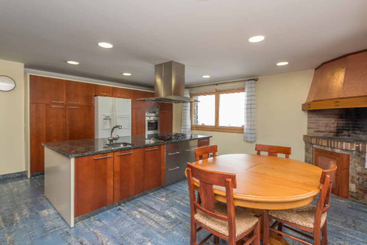 Квартира в Пали, Андорра, 1 000 м² - фото 10