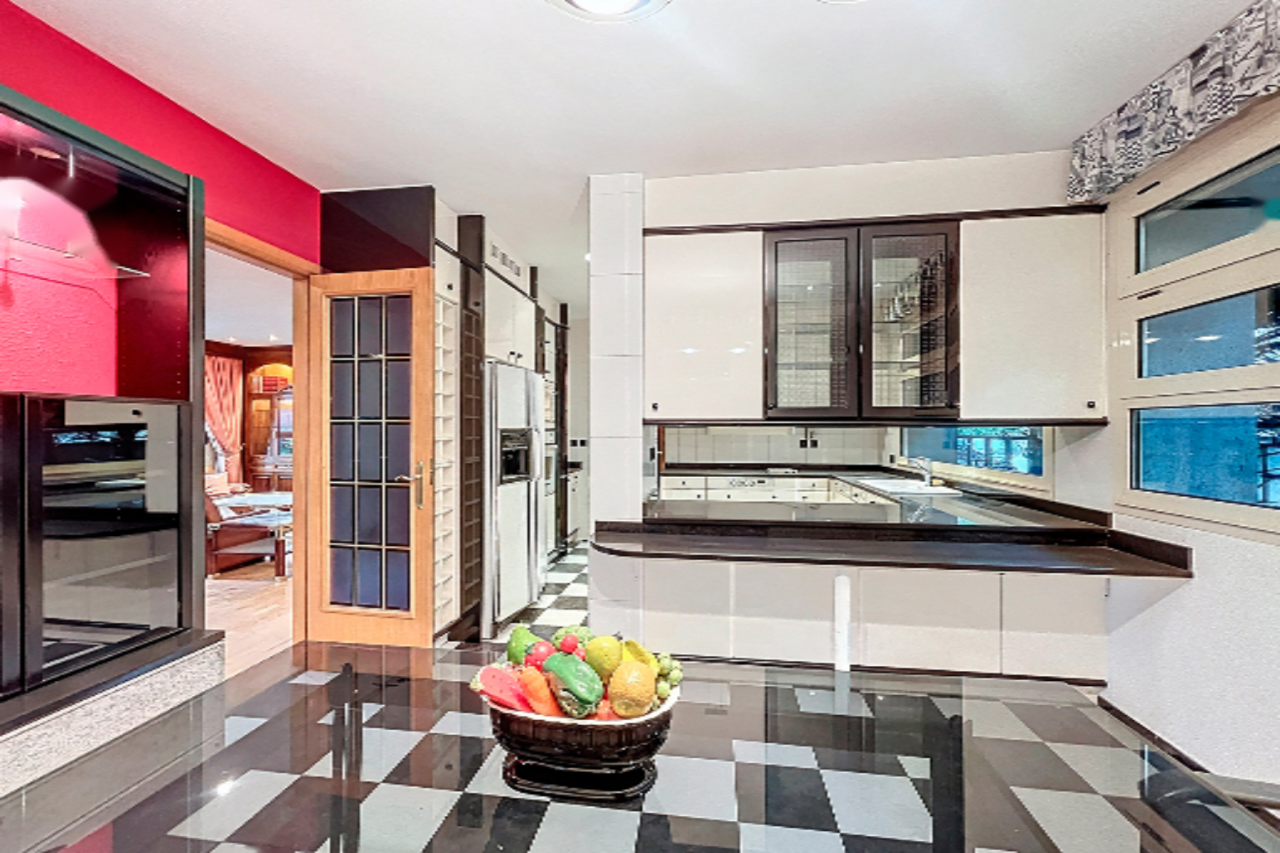 Квартира в Эскальдесе, Андорра, 1 000 м² - фото 11