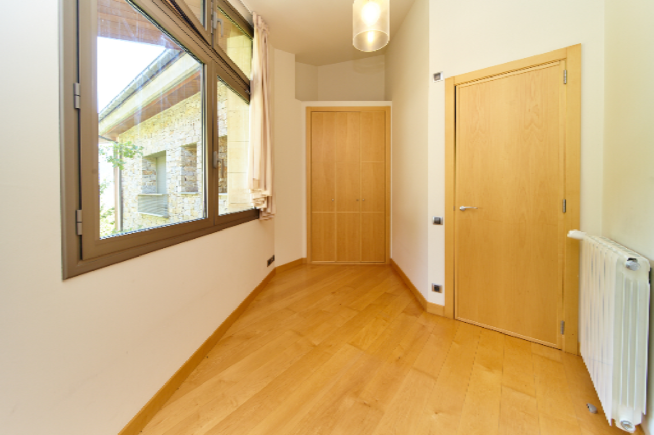 Квартира в Эскальдесе, Андорра, 195 м² - фото 12