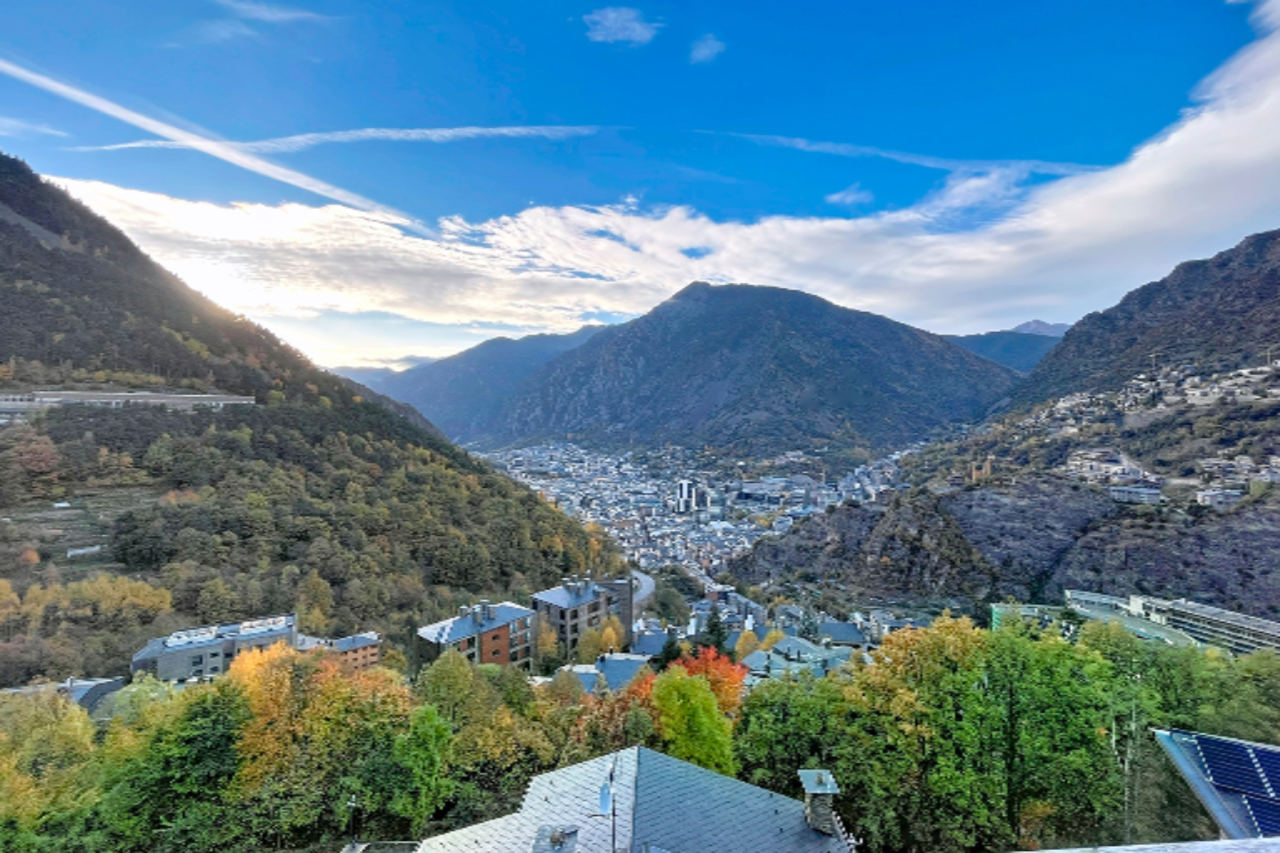 Квартира в Эскальдесе, Андорра, 140 м² - фото 12