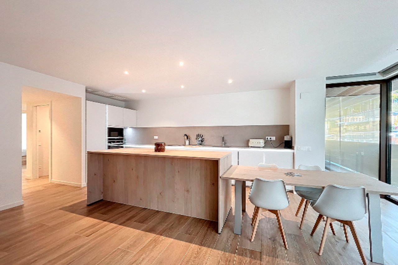 Квартира в Эскальдесе, Андорра, 142 м² - фото 13