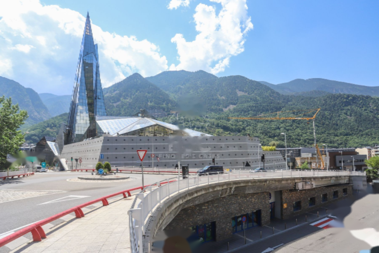 Квартира в Эскальдесе, Андорра, 140 м² - фото 13