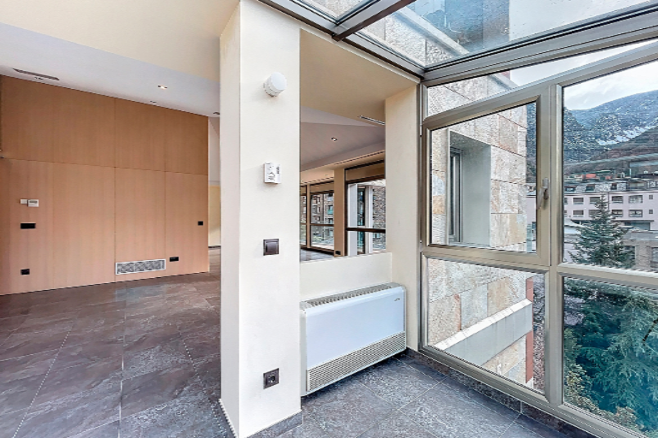 Квартира в Эскальдесе, Андорра, 215 м² - фото 13