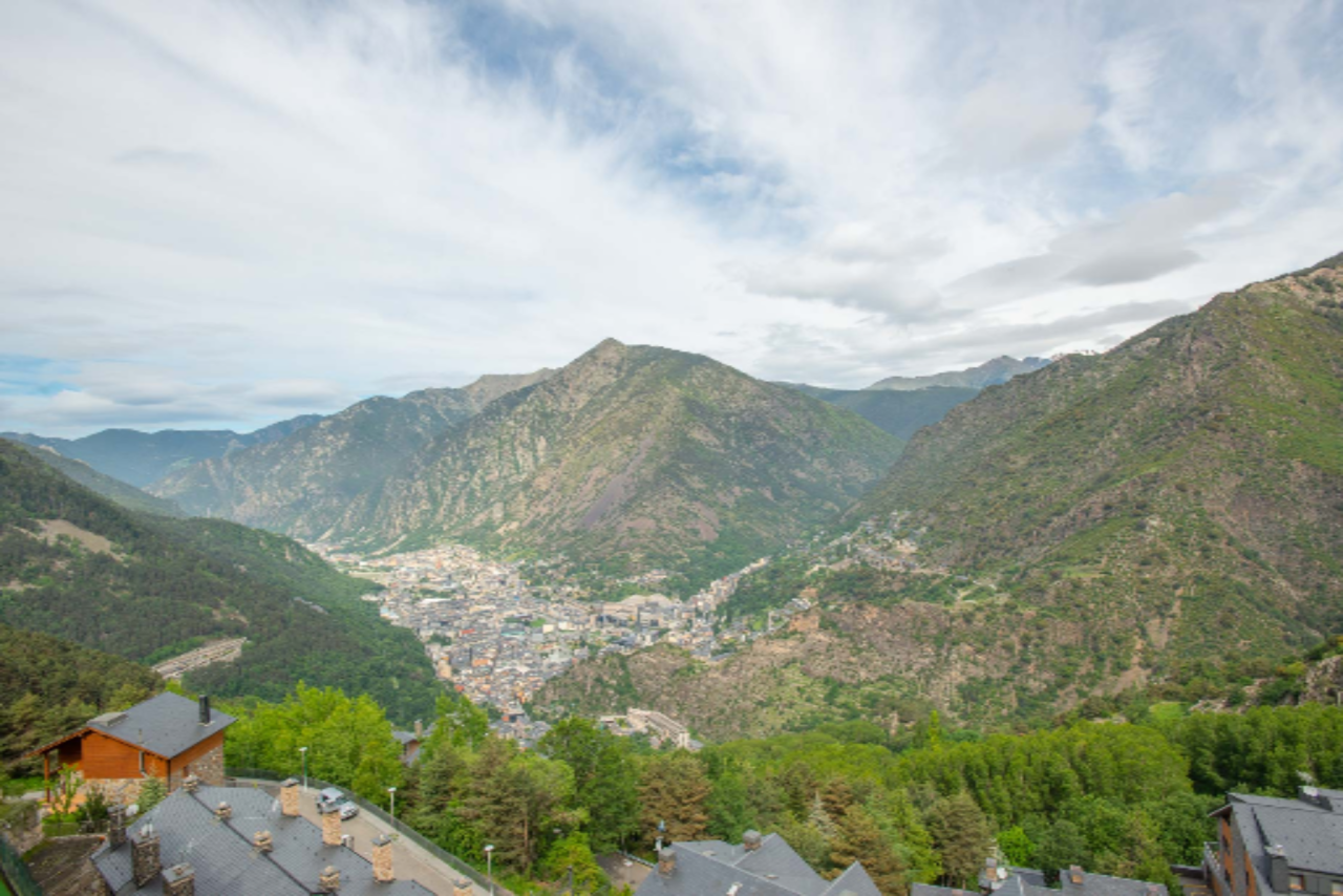 Квартира в Эскальдесе, Андорра, 140 м² - фото 18