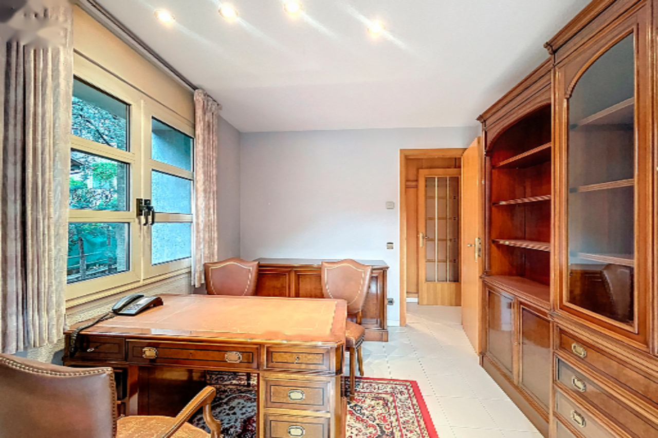 Квартира в Эскальдесе, Андорра, 1 000 м² - фото 18