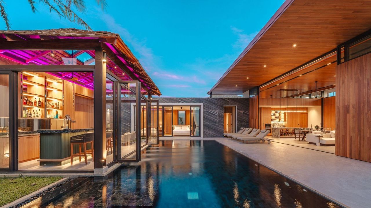 Вилла на пляже Банг Тао, Таиланд, 645 м² - фото 1