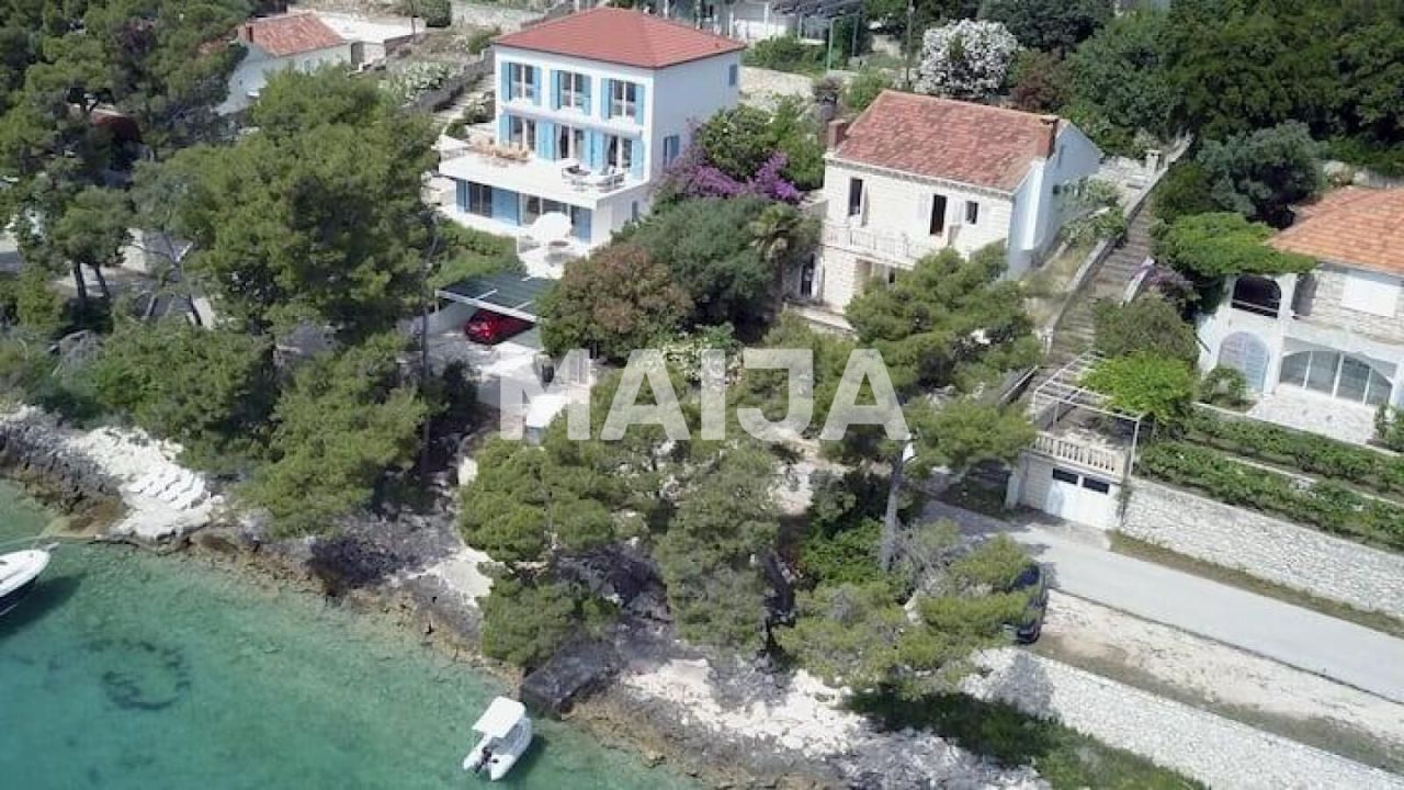 Вилла на Корчуле, Хорватия, 260 м² - фото 7