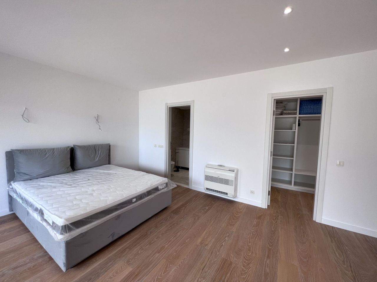 Квартира в Которе, Черногория, 198 м² - фото 13