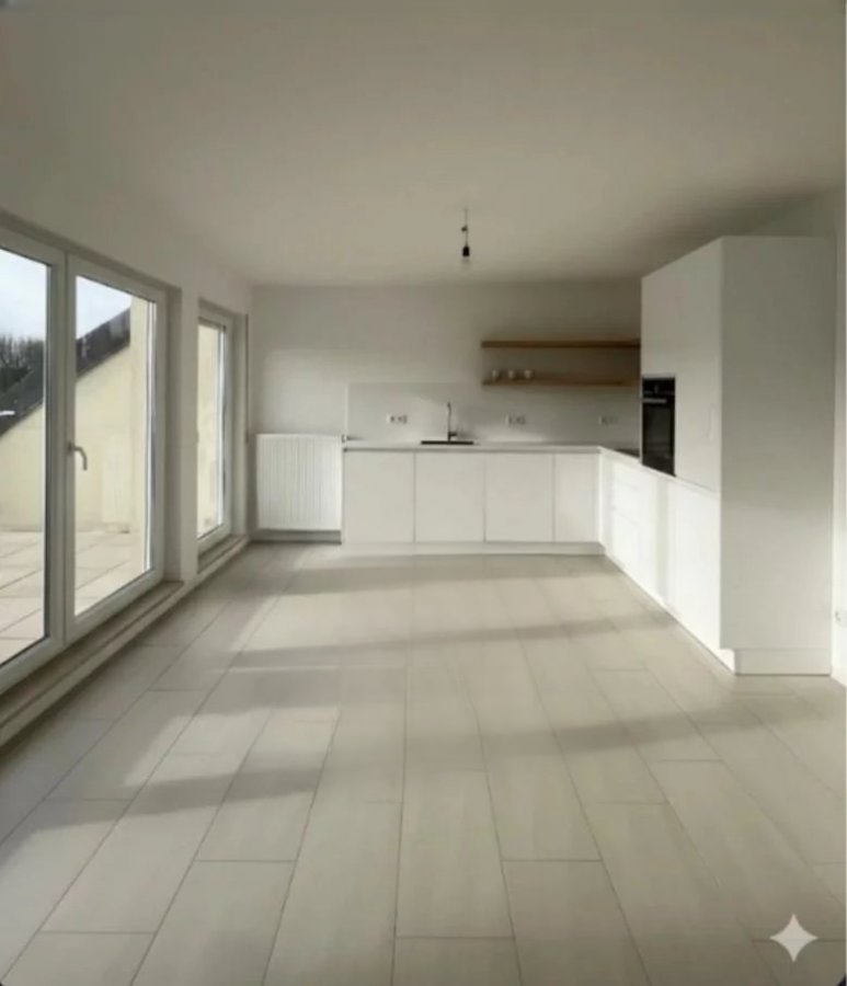 Квартира в Люксембурге, Люксембург, 96 м² - фото 1