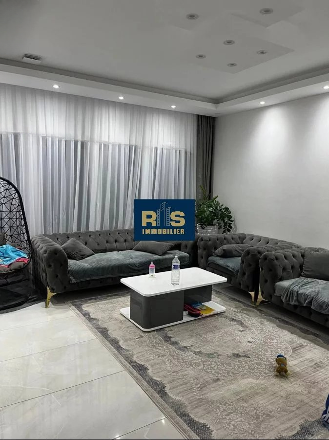 Квартира в Люксембурге, Люксембург, 120 м² - фото 1