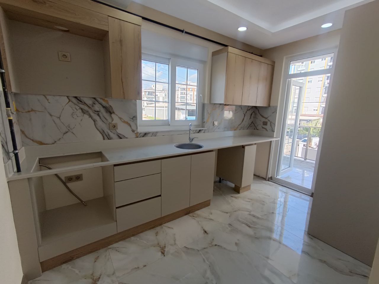 Квартира в Анталии, Турция, 80 м² - фото 1