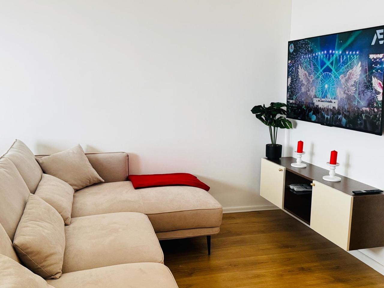 Квартира в Тивате, Черногория, 76 м² - фото 7