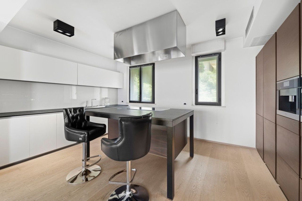 Пентхаус в Кампионе-д'Италия, Италия, 368 м² - фото 5