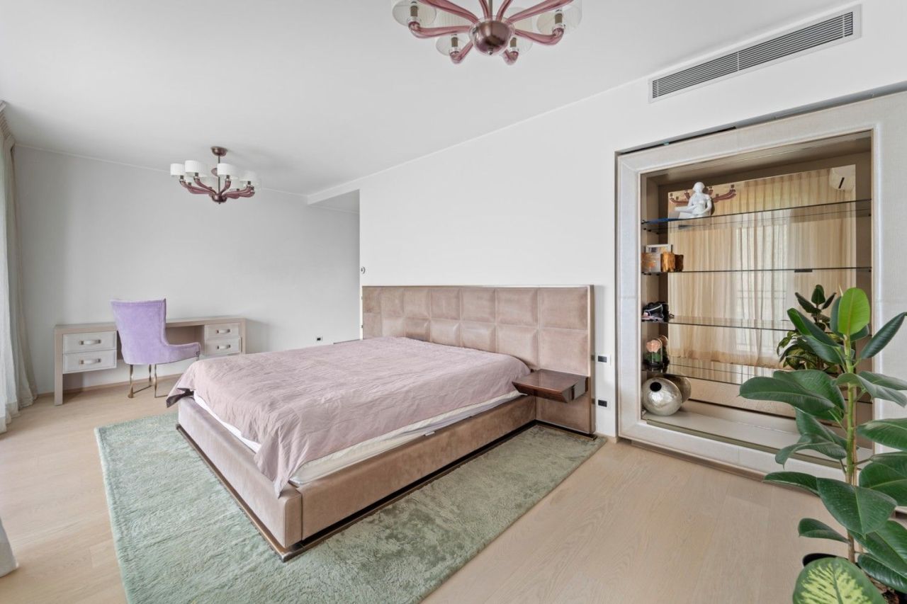 Пентхаус в Кампионе-д'Италия, Италия, 368 м² - фото 8