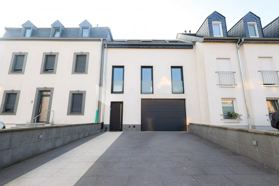 Квартира в Люксембурге, Люксембург, 300 м² - фото 1