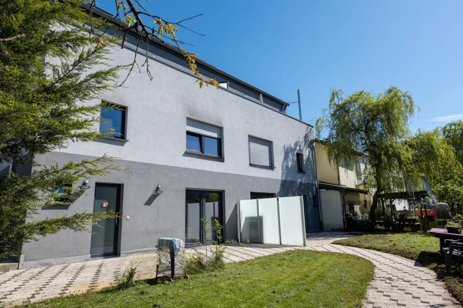 Квартира в Дикирхе, Люксембург, 85 м² - фото 1