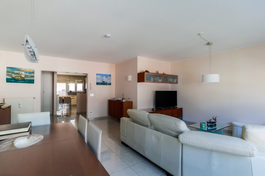 Квартира в Люксембурге, Люксембург, 112 м² - фото 2