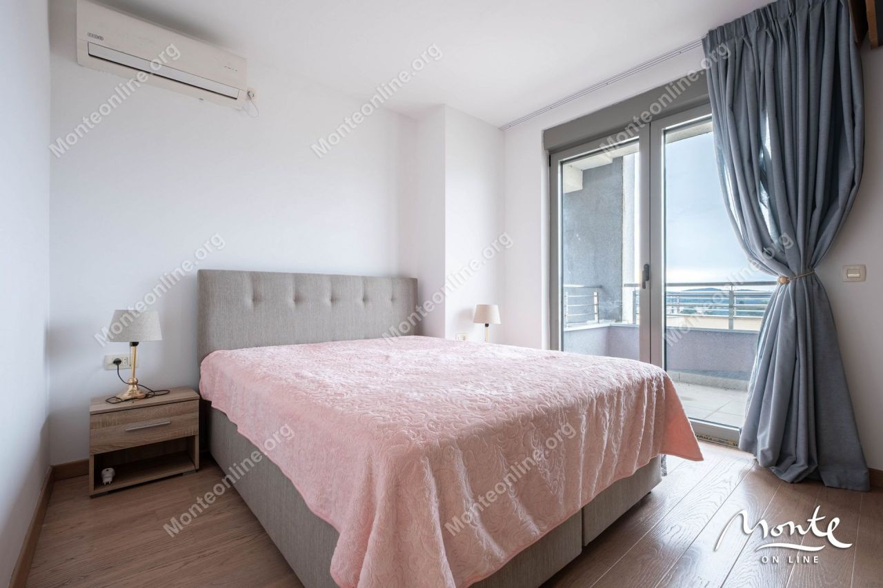 Апартаменты в Тивате, Черногория, 87 м² - фото 12