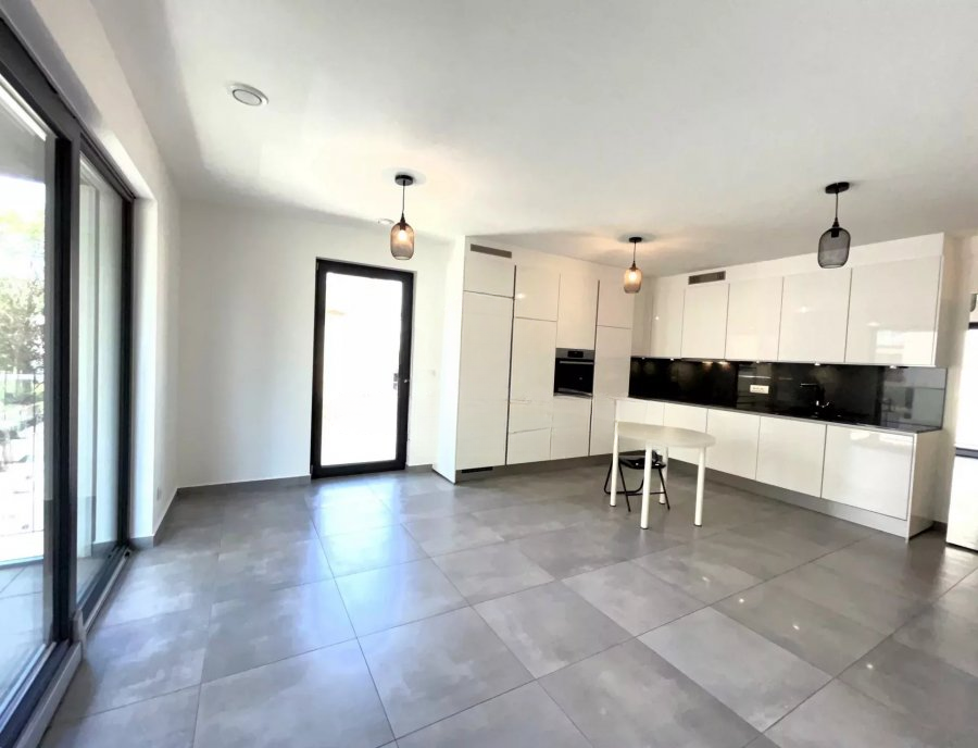 Квартира в Люксембурге, Люксембург, 56 м² - фото 2