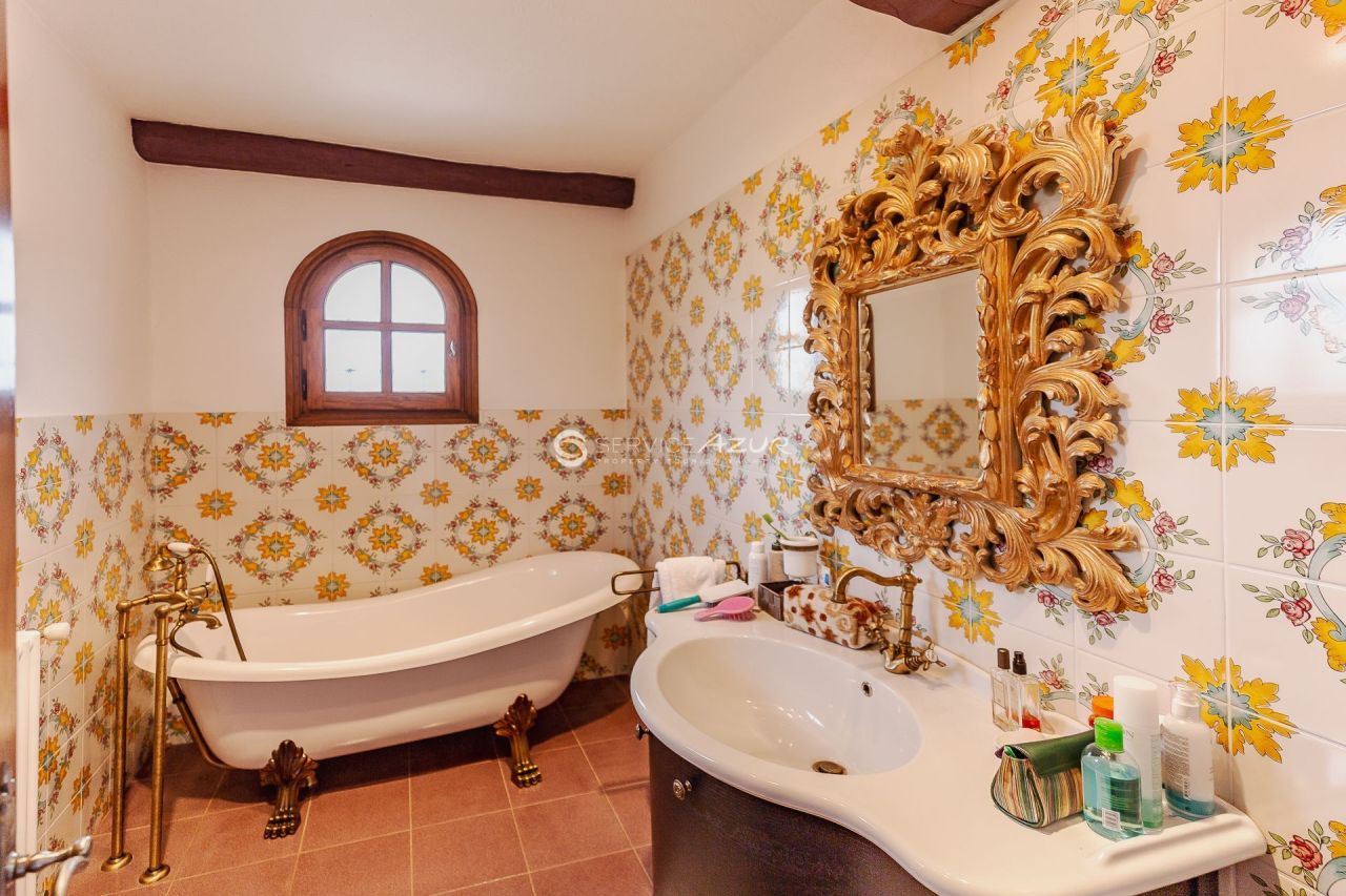 Вилла в Антибе, Франция, 212 м² - фото 12