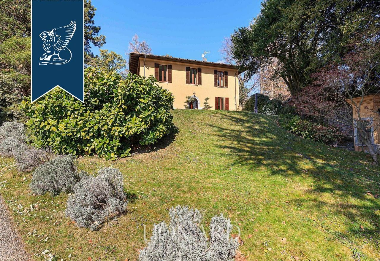 Вилла в Тремедзо, Италия, 270 м² - фото 2