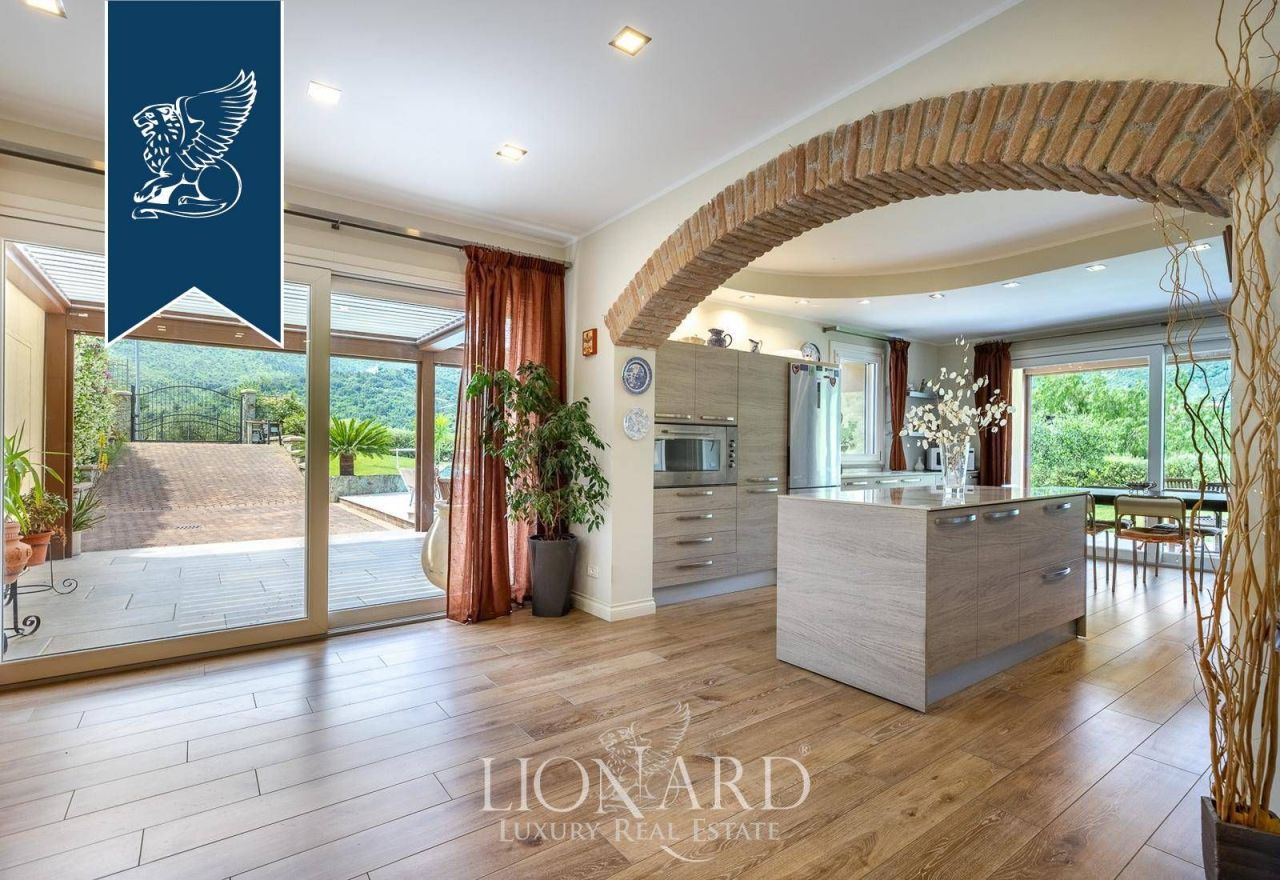 Вилла в Савоне, Италия, 300 м² - фото 13