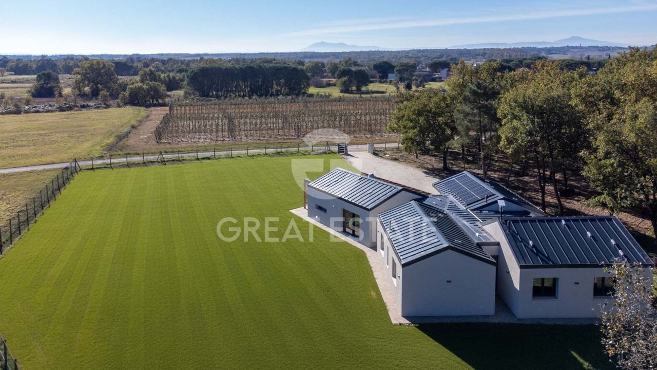 Вилла в Кастильоне-дель-Лаго, Италия, 270 м² - фото 2