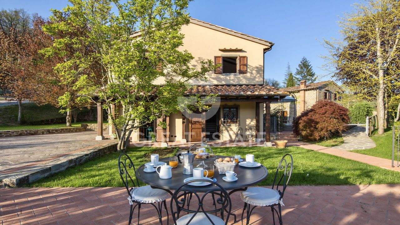 Дом Pratovecchio Stia, Италия, 504 м² - фото 6