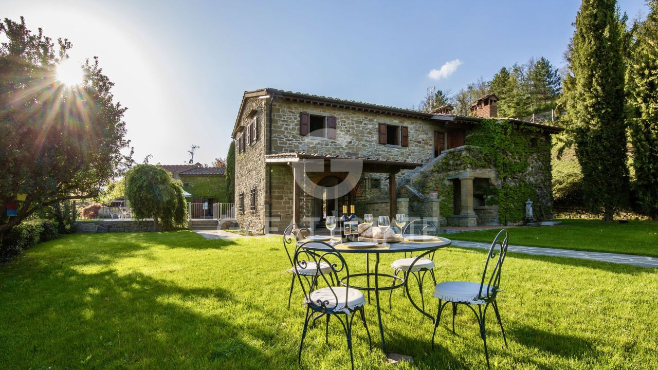 Дом Pratovecchio Stia, Италия, 504 м² - фото 7