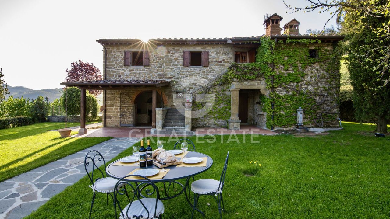 Дом Pratovecchio Stia, Италия, 504 м² - фото 9