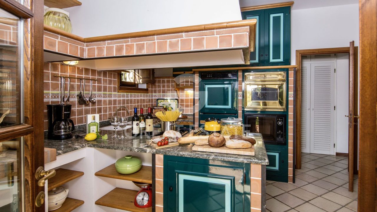 Дом Pratovecchio Stia, Италия, 504 м² - фото 10