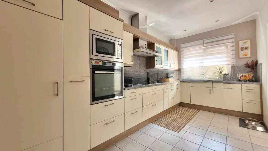 Квартира в Люксембурге, Люксембург, 140 м² - фото 4