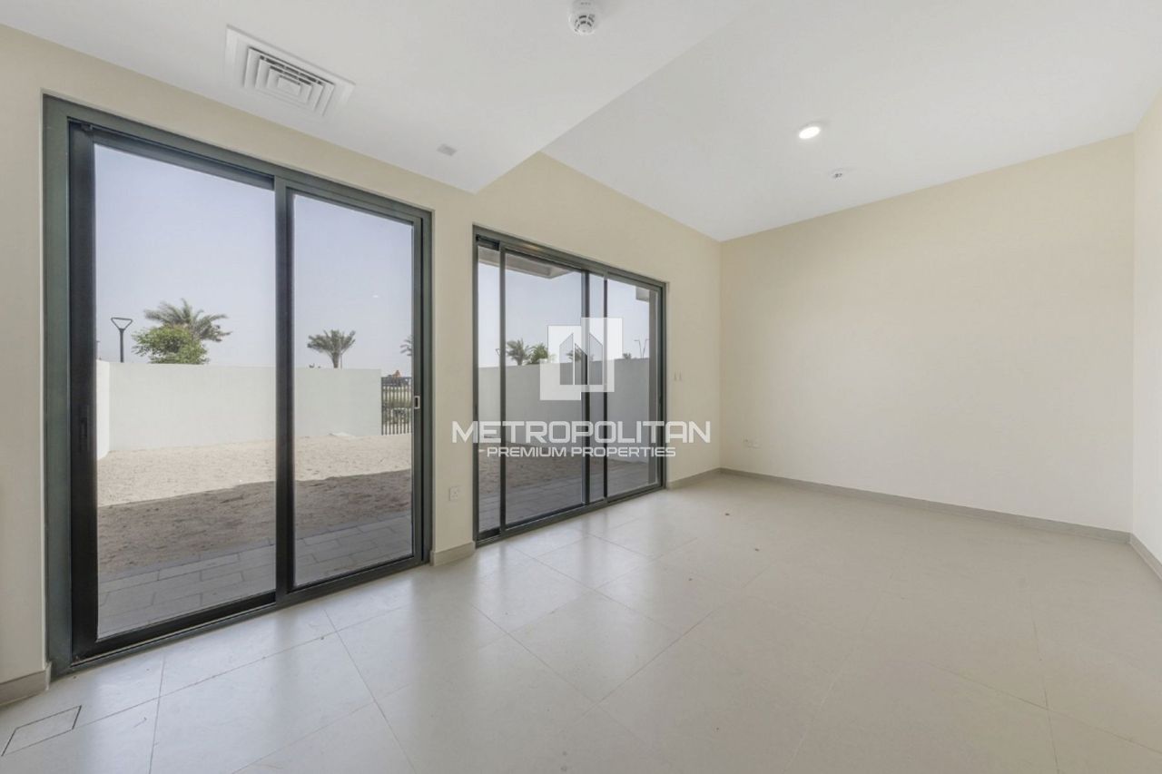 Таунхаус в Дубае, ОАЭ, 176 м² - фото 1