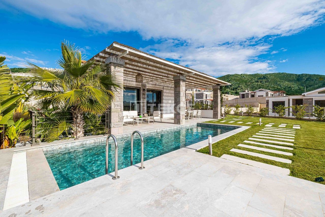 Вилла в Бодруме, Турция, 336 м² - фото 1