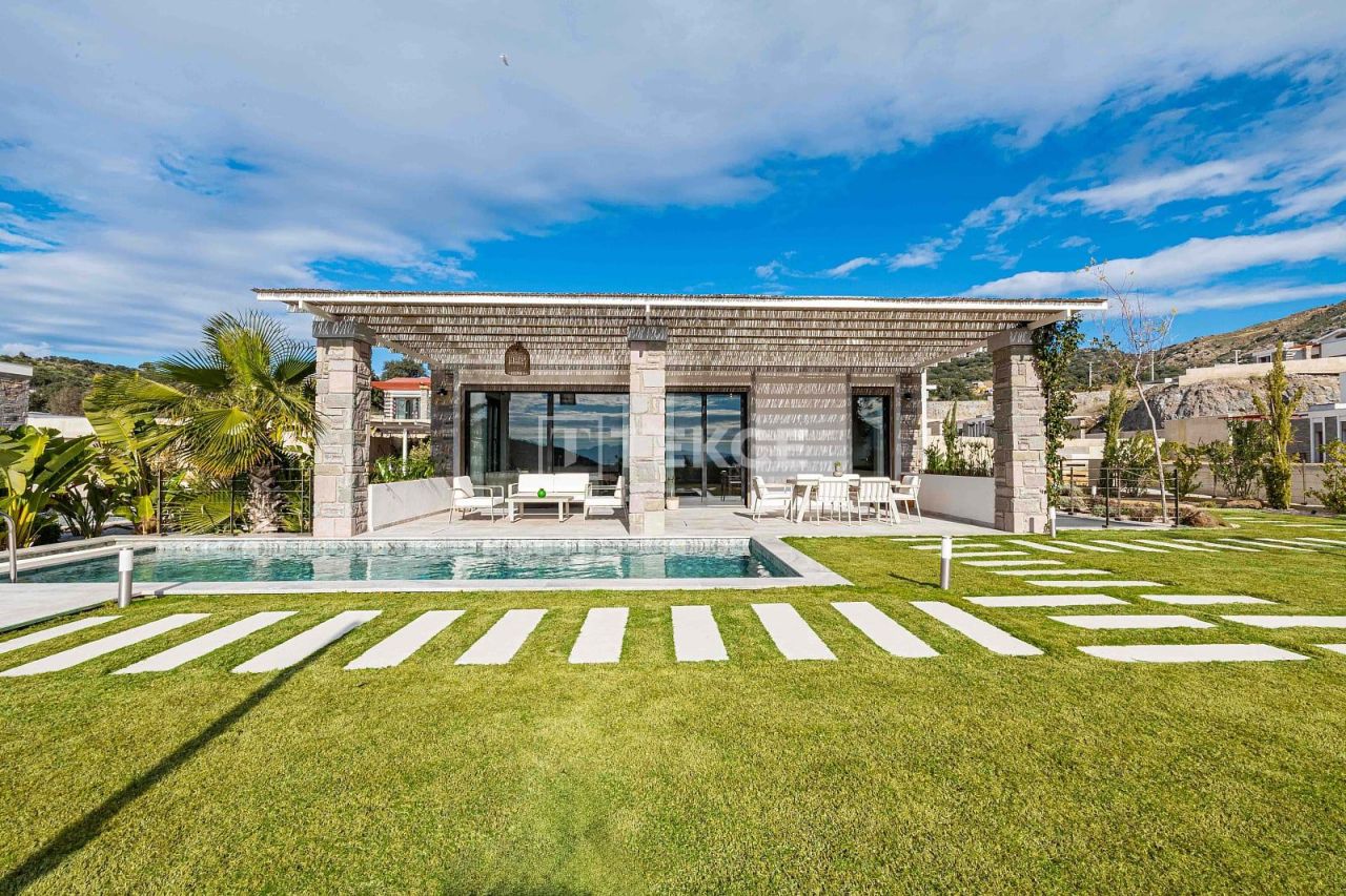 Вилла в Бодруме, Турция, 336 м² - фото 2