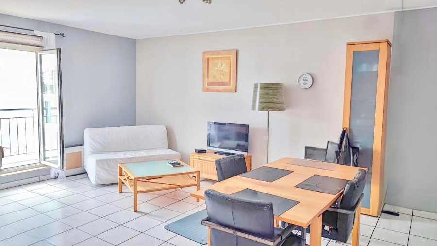 Квартира в Люксембурге, Люксембург, 64 м² - фото 1