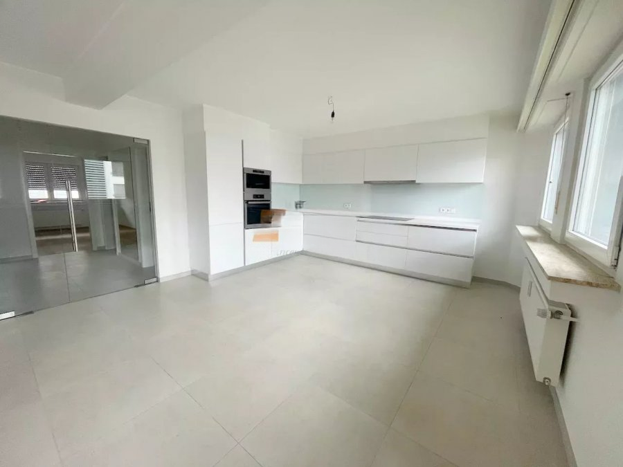 Квартира в Люксембурге, Люксембург, 88 м² - фото 2