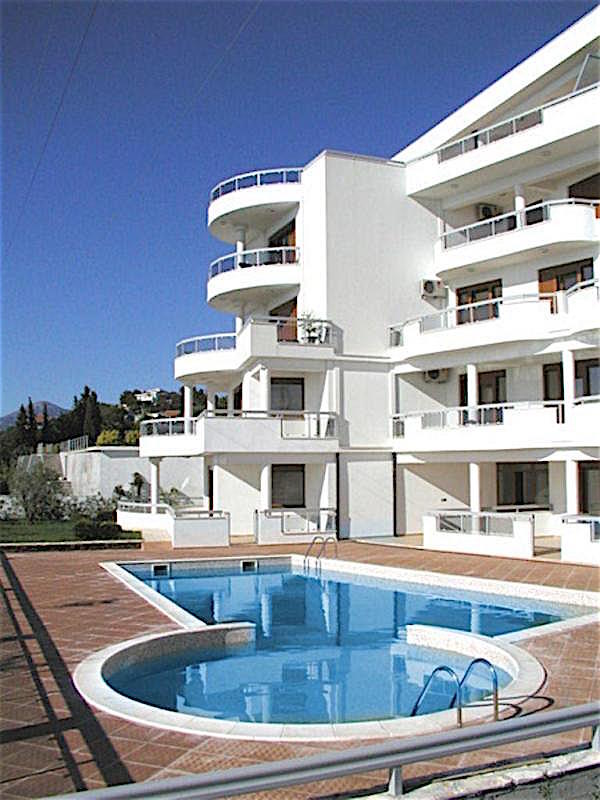 Квартира в Баре, Черногория, 172 м² - фото 2