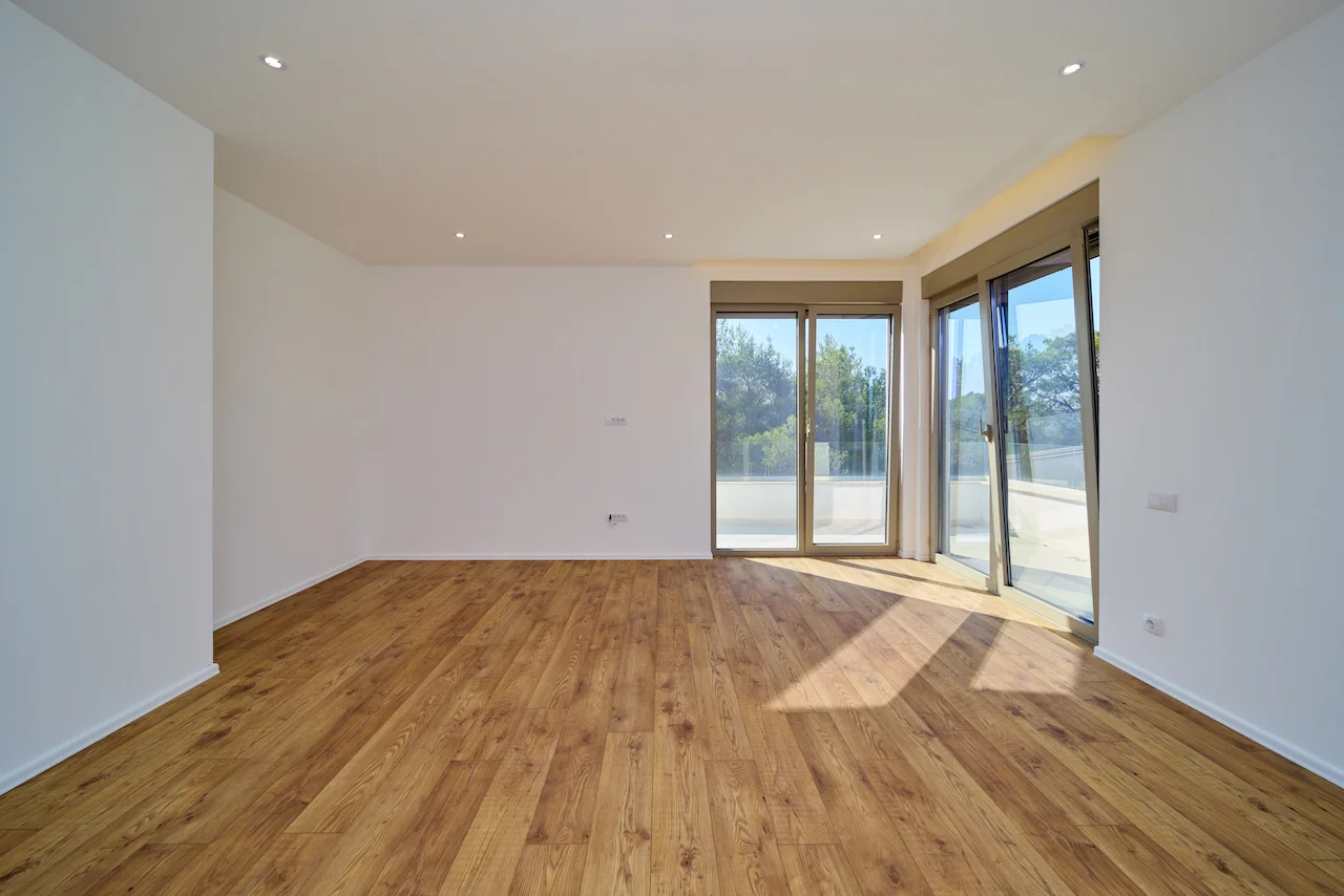 Квартира в Тивате, Черногория, 111 м² - фото 2