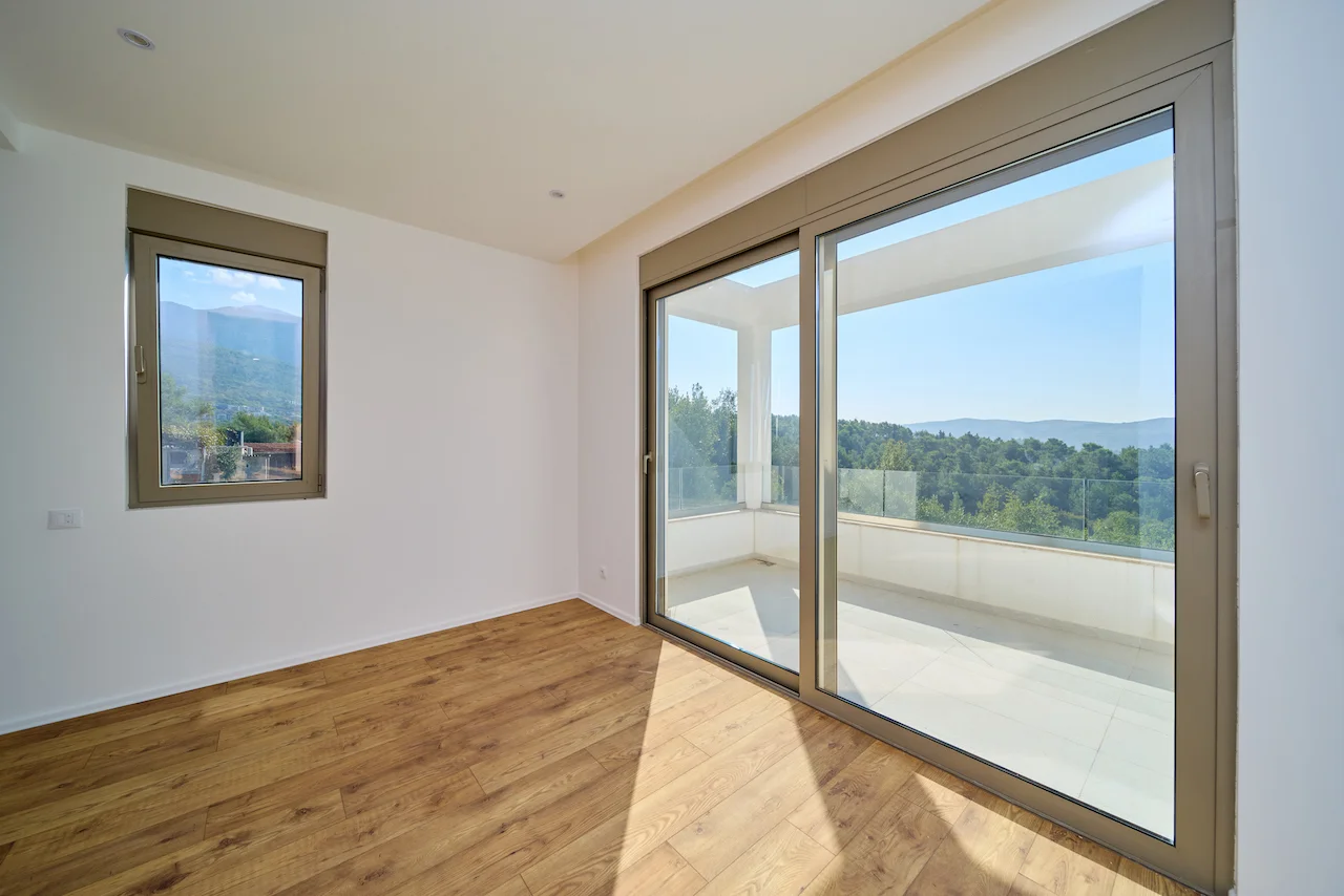 Квартира в Тивате, Черногория, 111 м² - фото 4