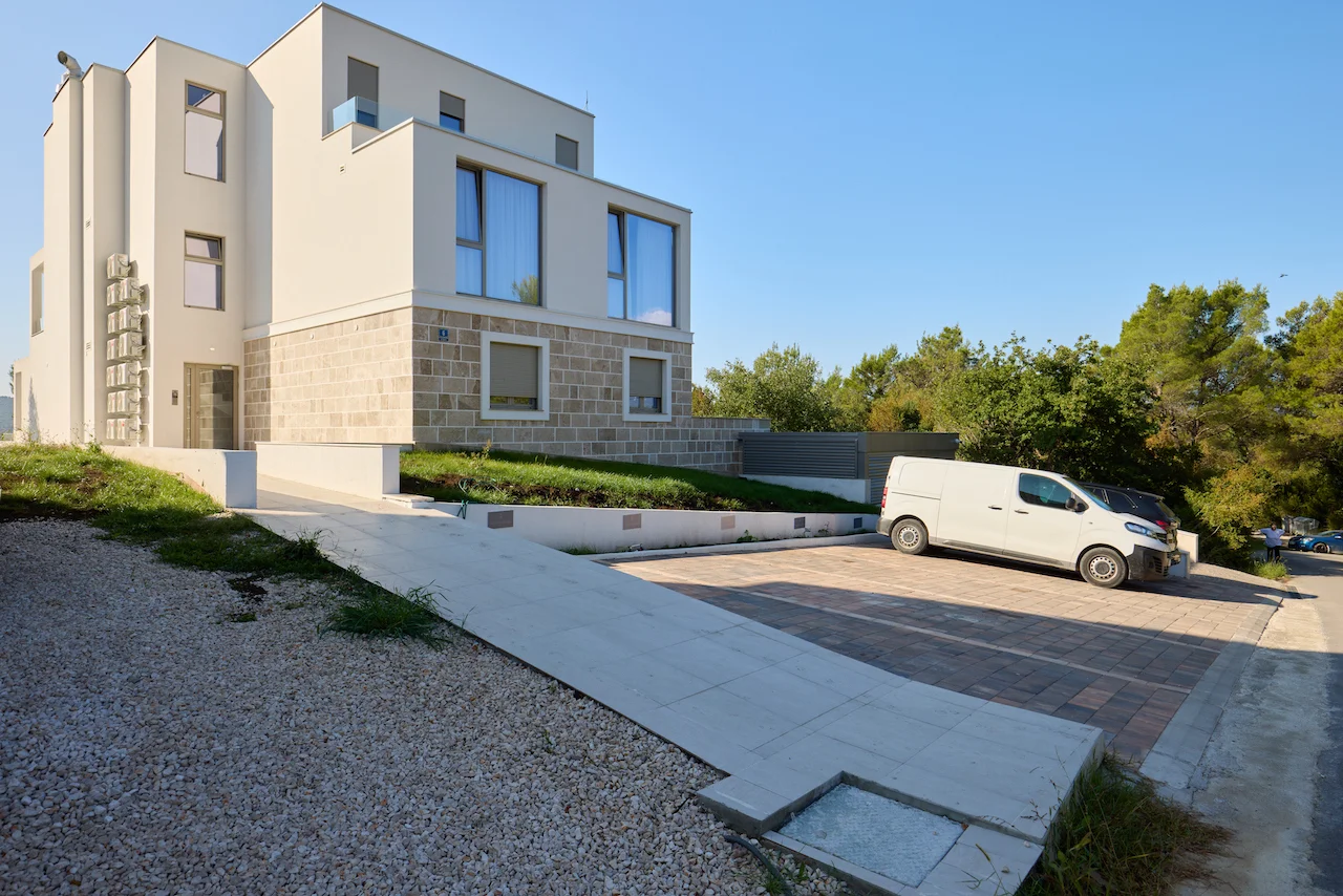 Квартира в Тивате, Черногория, 111 м² - фото 13