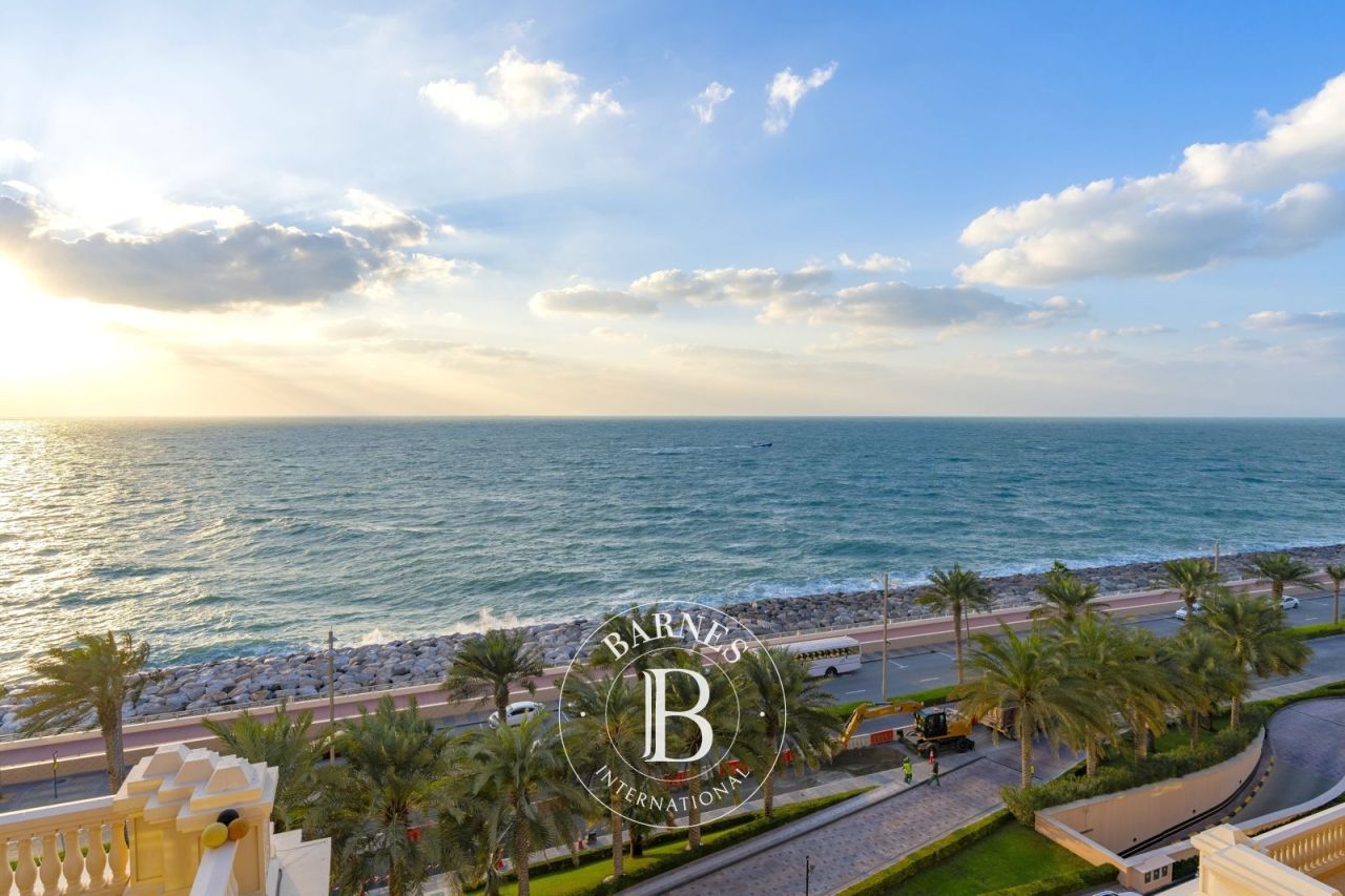 Квартира в Дубае, ОАЭ, 390.2 м² - фото 1