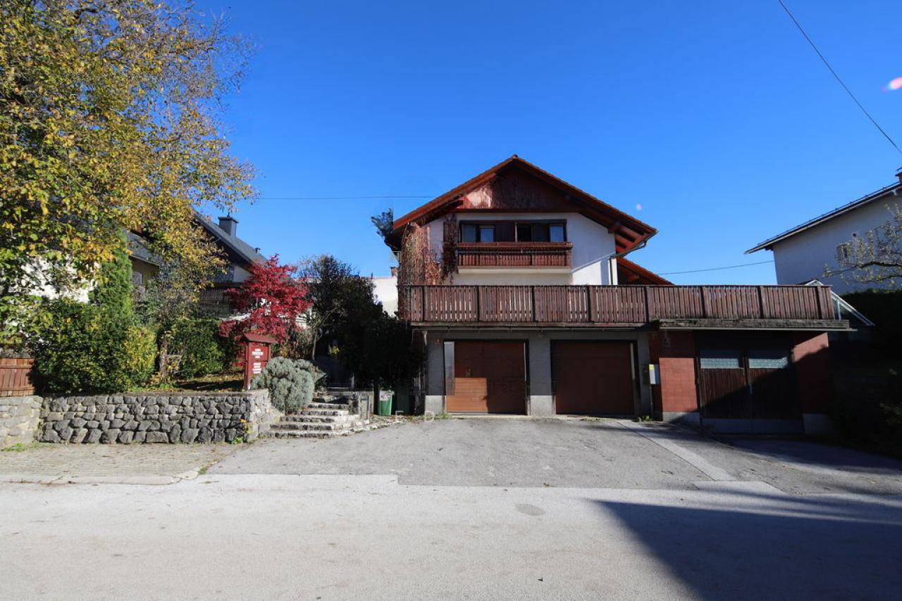 Дом в Бледе, Словения, 406 м² - фото 1