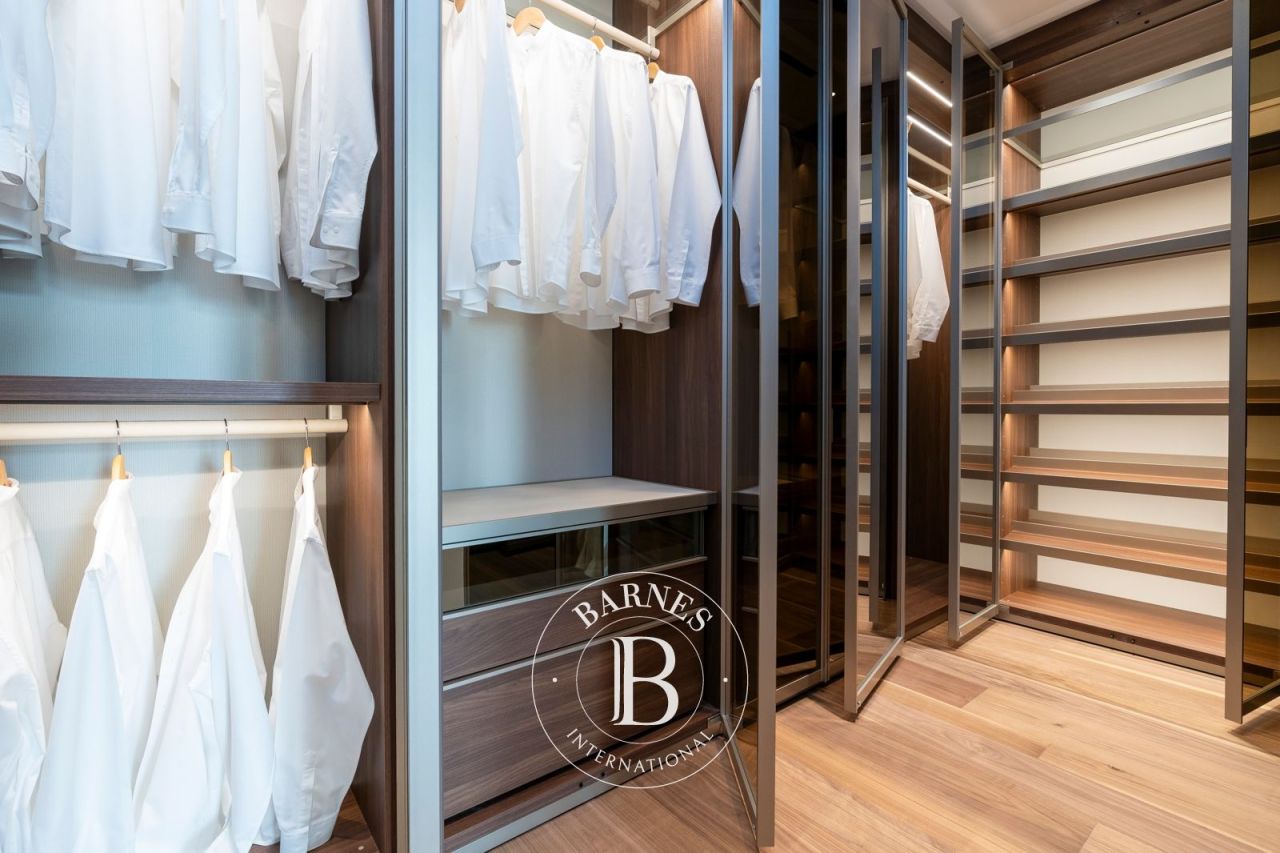 Квартира в Дубае, ОАЭ, 390.2 м² - фото 18