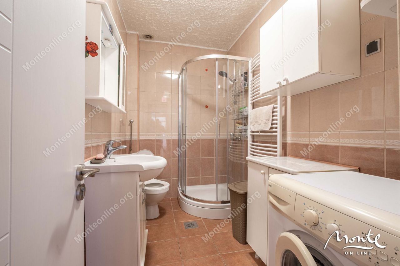 Апартаменты в Херцег-Нови, Черногория, 71 м² - фото 14