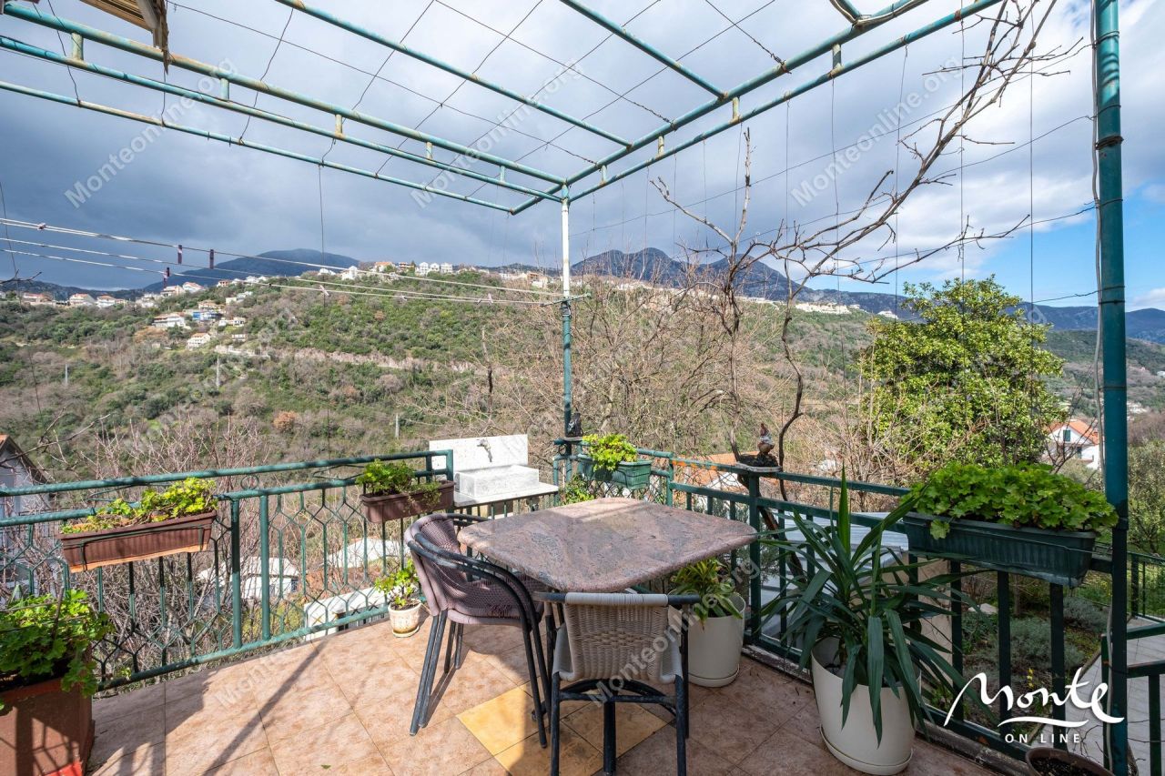 Апартаменты в Херцег-Нови, Черногория, 71 м² - фото 19